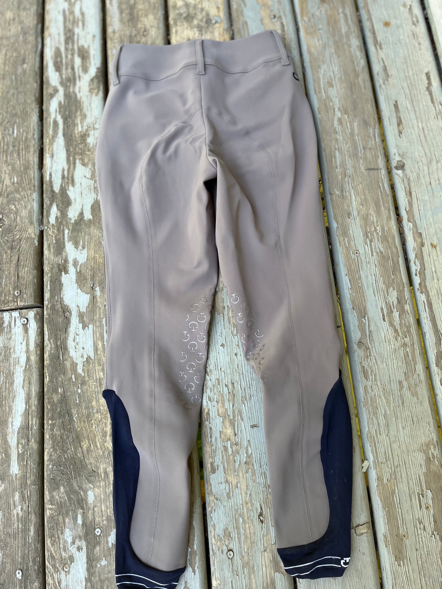 Size 22 Cavalleria Toscana knee patch breeches