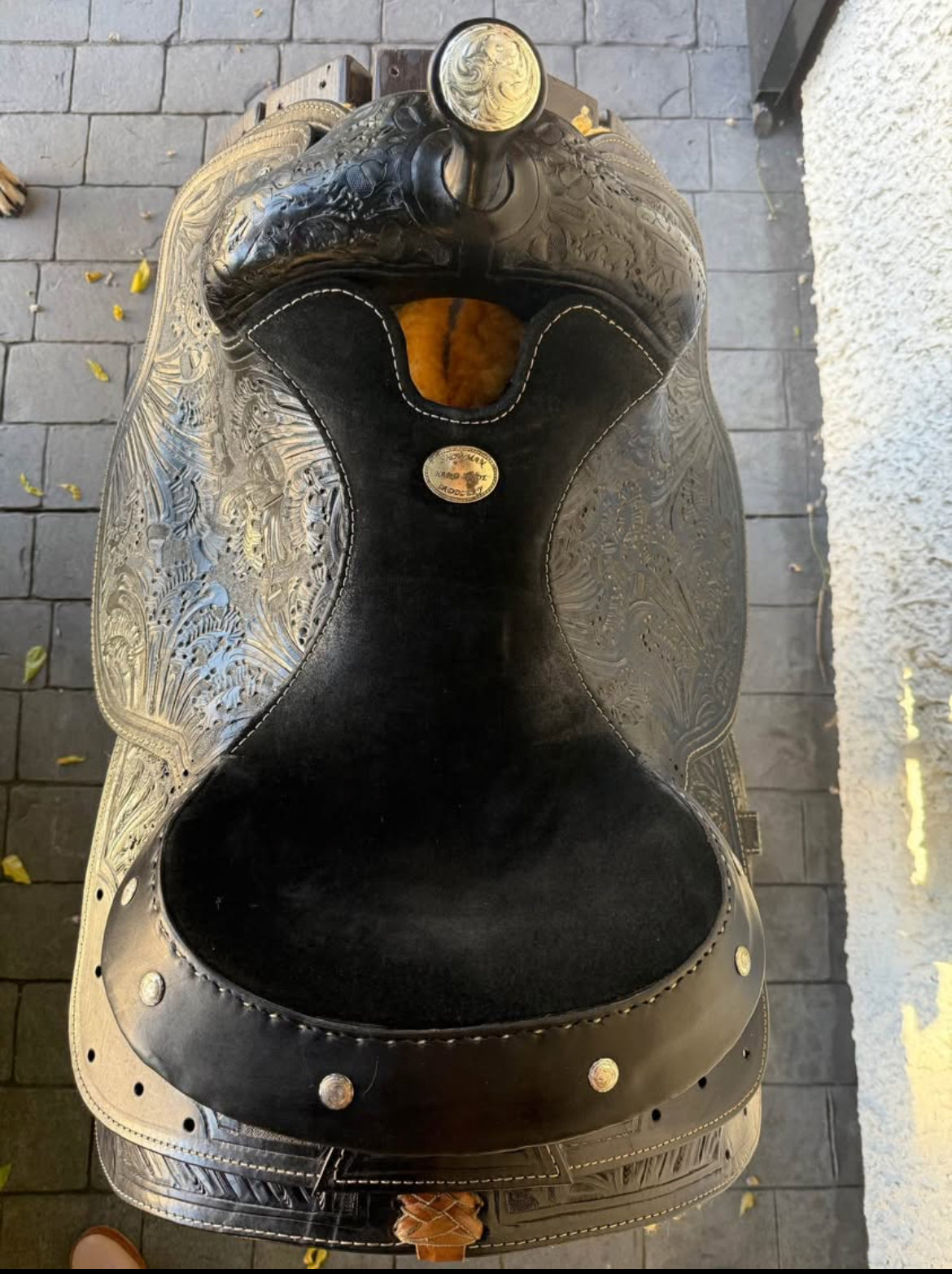 16” showman western saddle