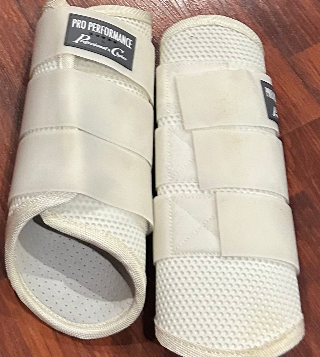 Professionals choice pro performance white boots medium. Very lightly used.