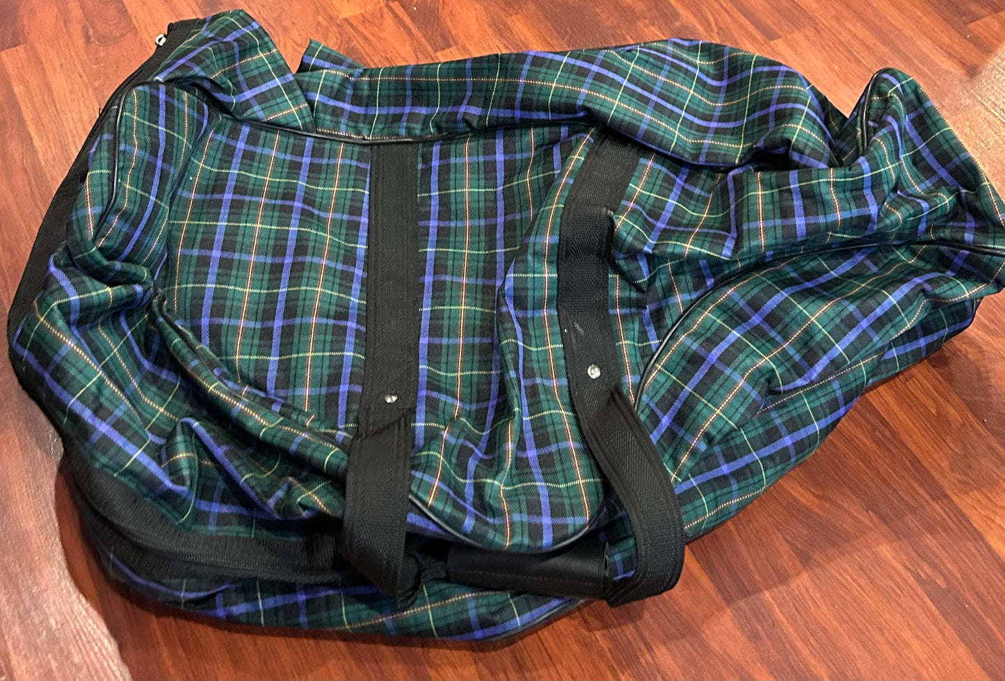 Weatherbeeta jumper saddle carry bag green plaid