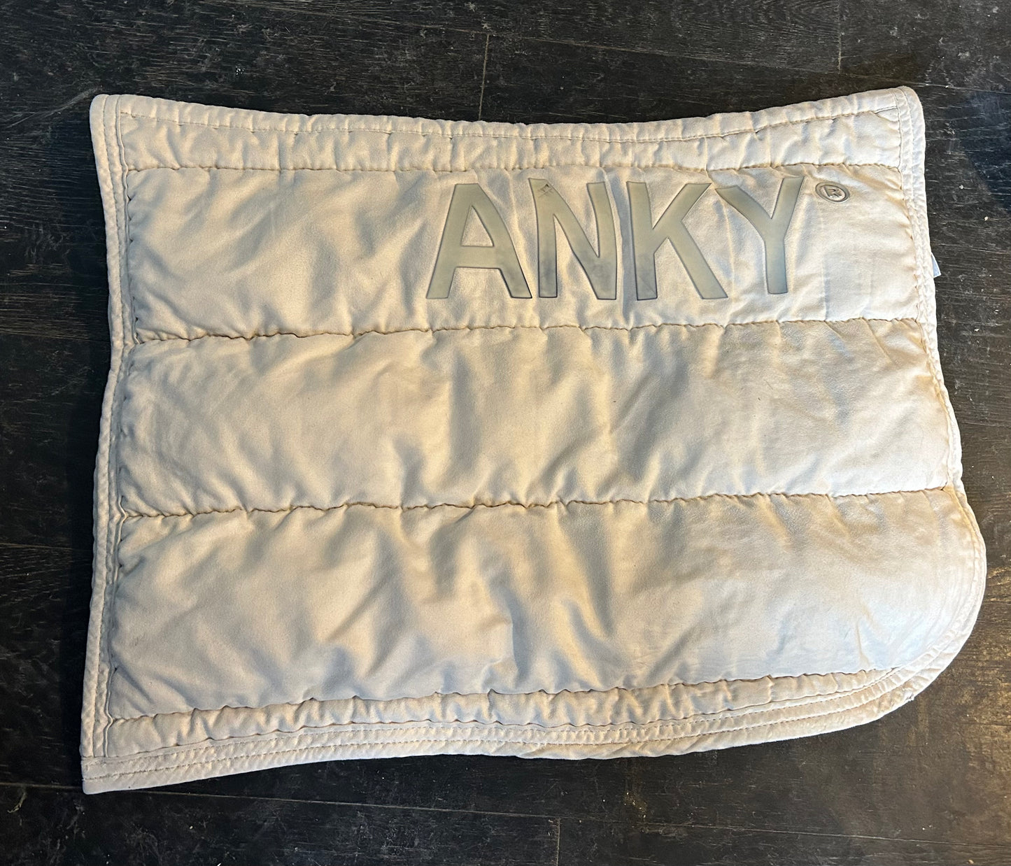 Anky tan pad