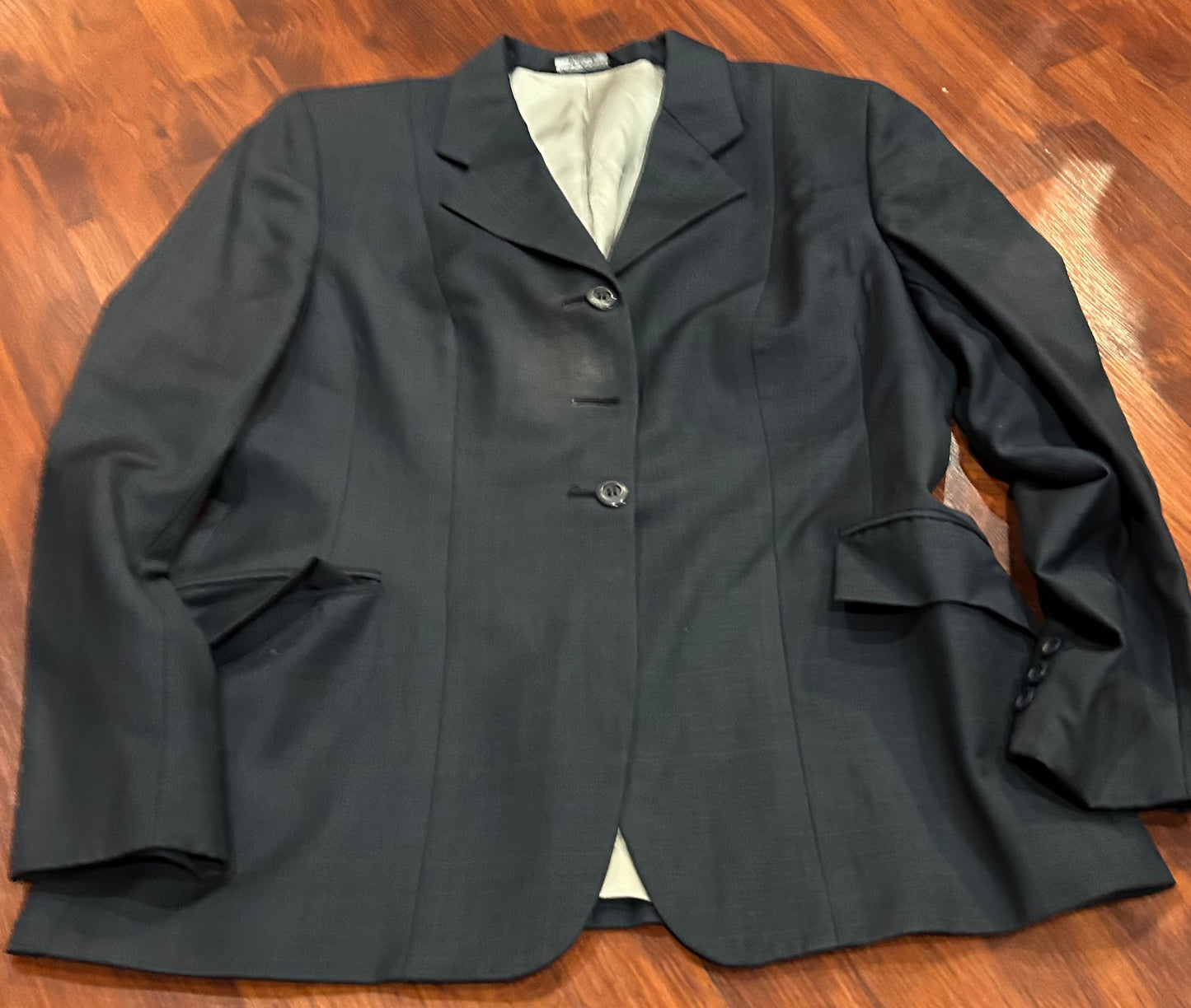 Grand Prix 18R blue show jacket some discolouration