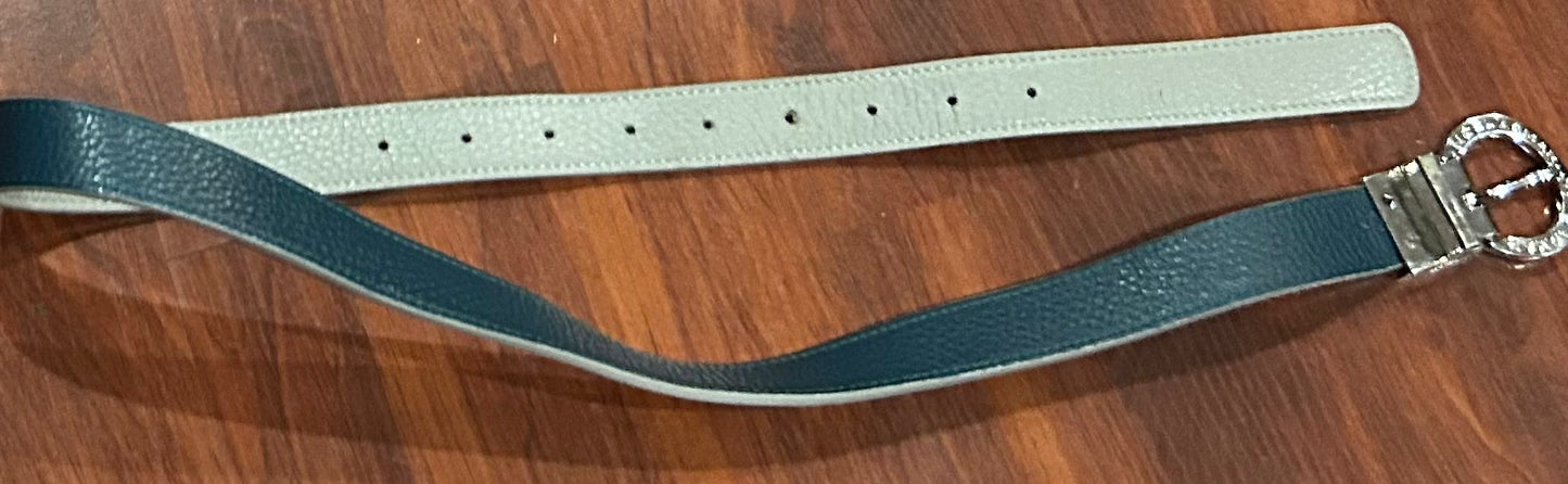 Asmar reversible leather belt. Grey and steel blue. Size 24-26. Missing one screw on buckle.