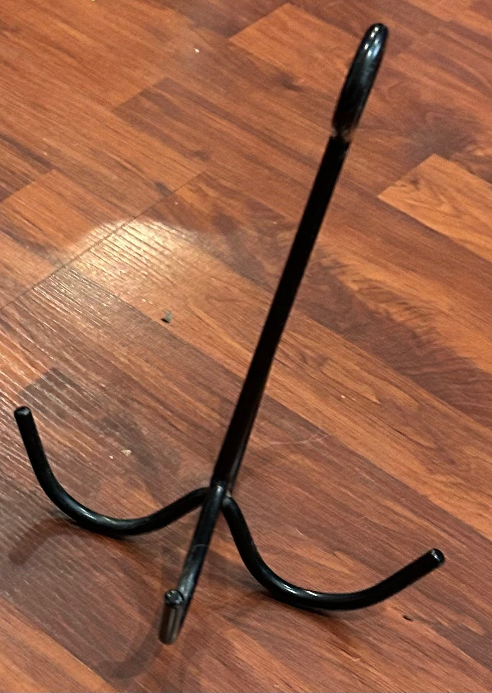 Black 4 prong tack hook