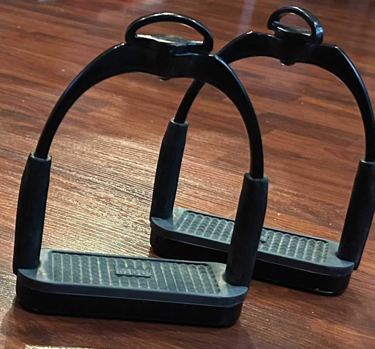 MDC Super sport stirrups black