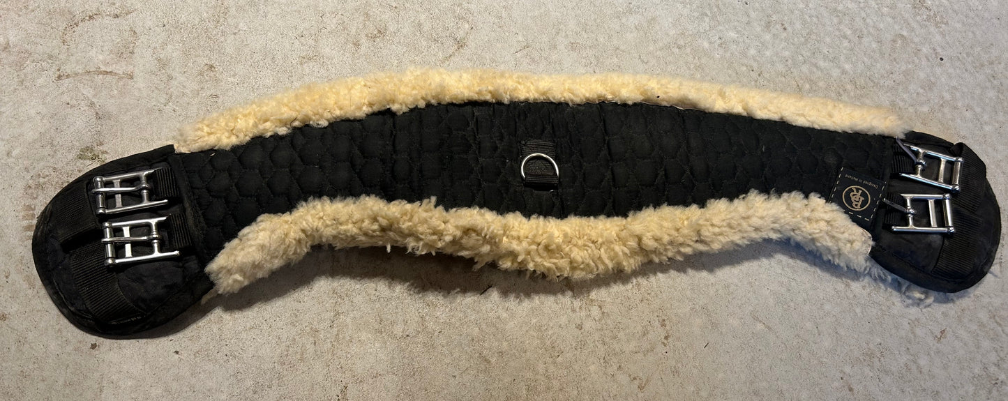 30” BR fleece and nylon black dressage girth