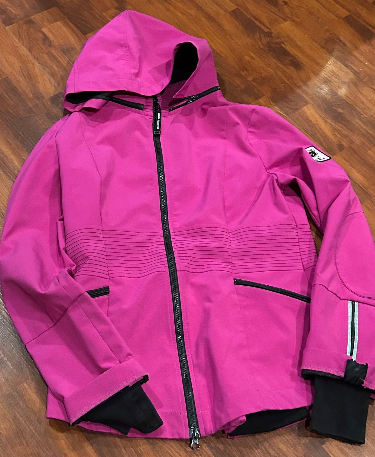 Asmar Medium Fuchsia light jacket