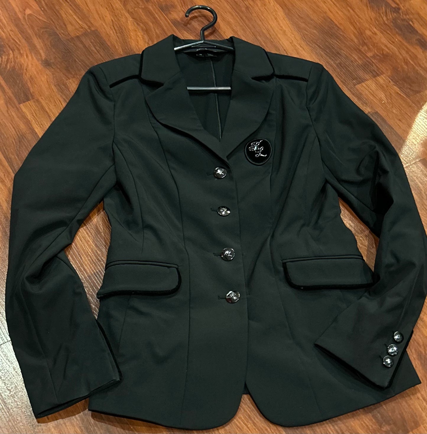 Kingsland size 36 black show jacket