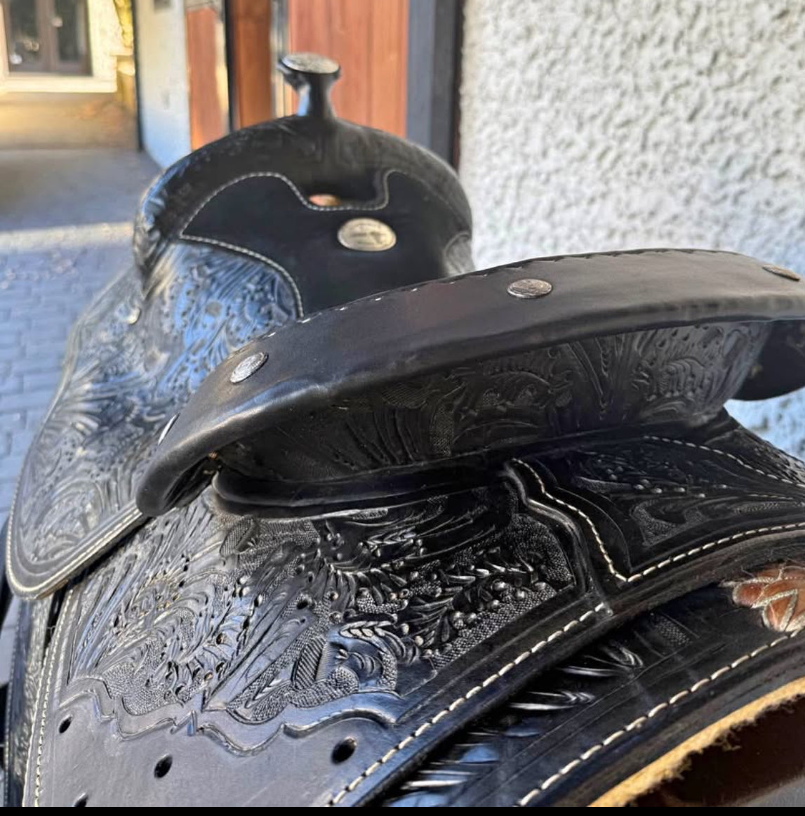 16” showman western saddle