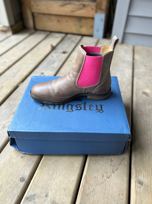 Size 40 Kingsley Amsterdam brown/fuschia. New