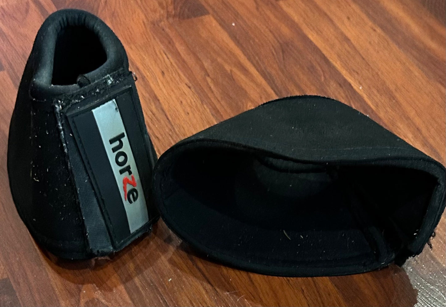 Horze large black neoprene bell boots