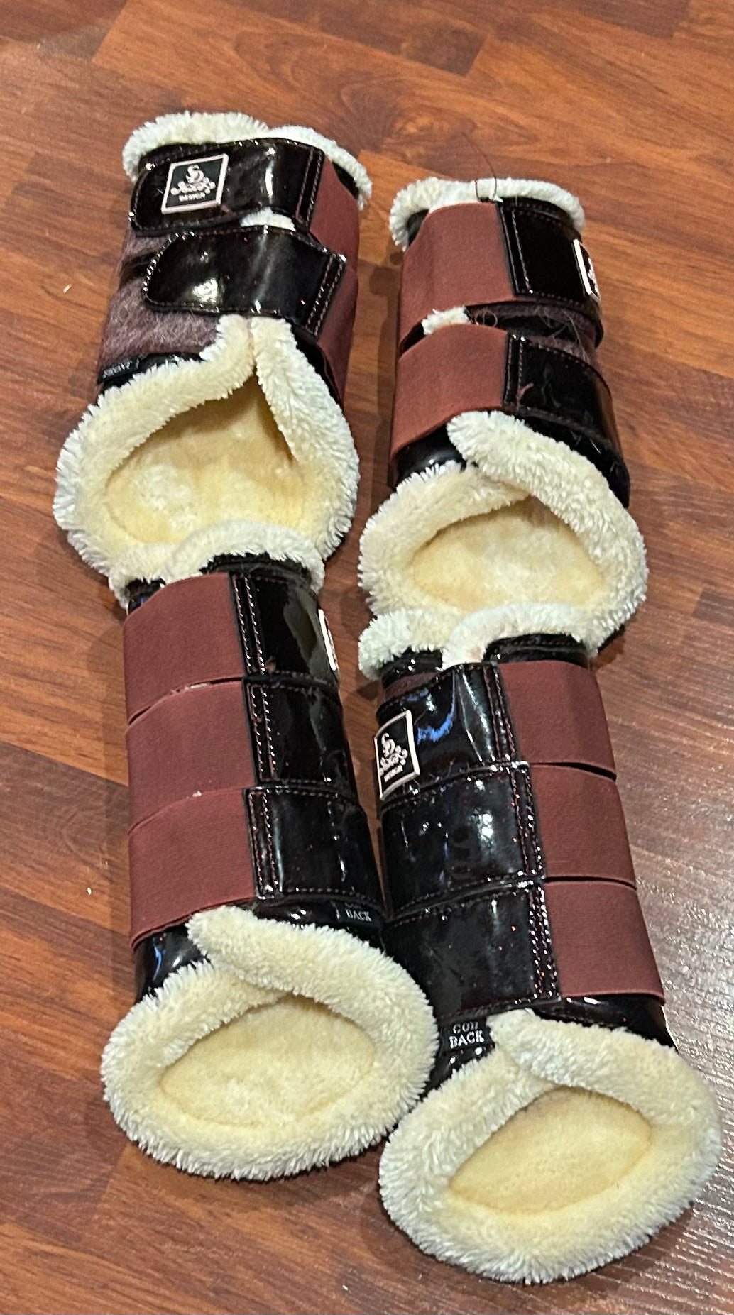 SD Design sparkle Cob size deep red set of 4 fleece boots