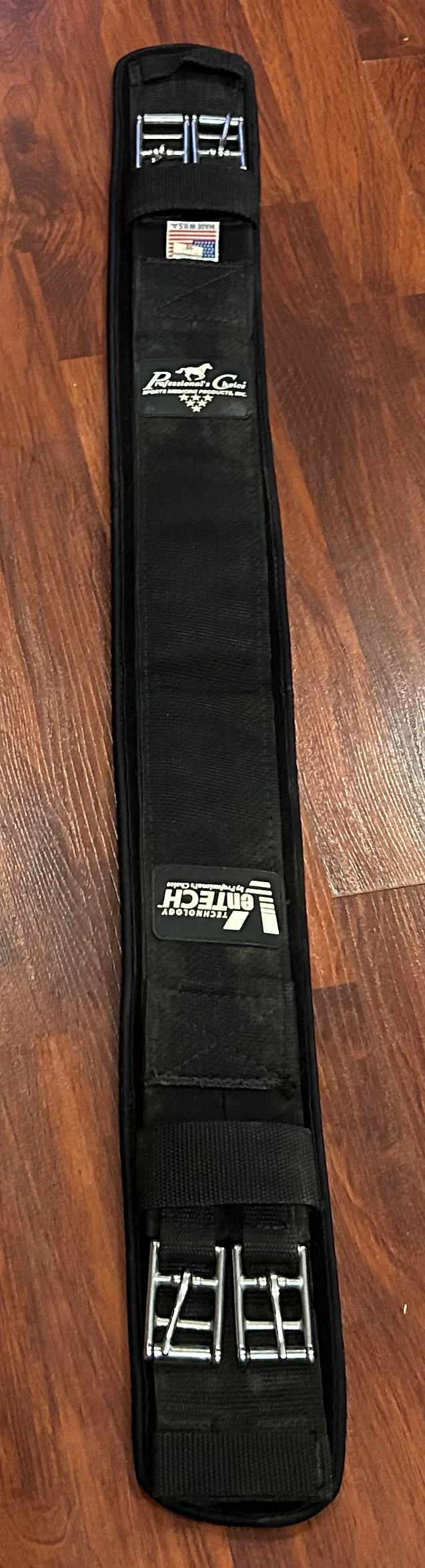 32” professional choice ventech girth. Black.