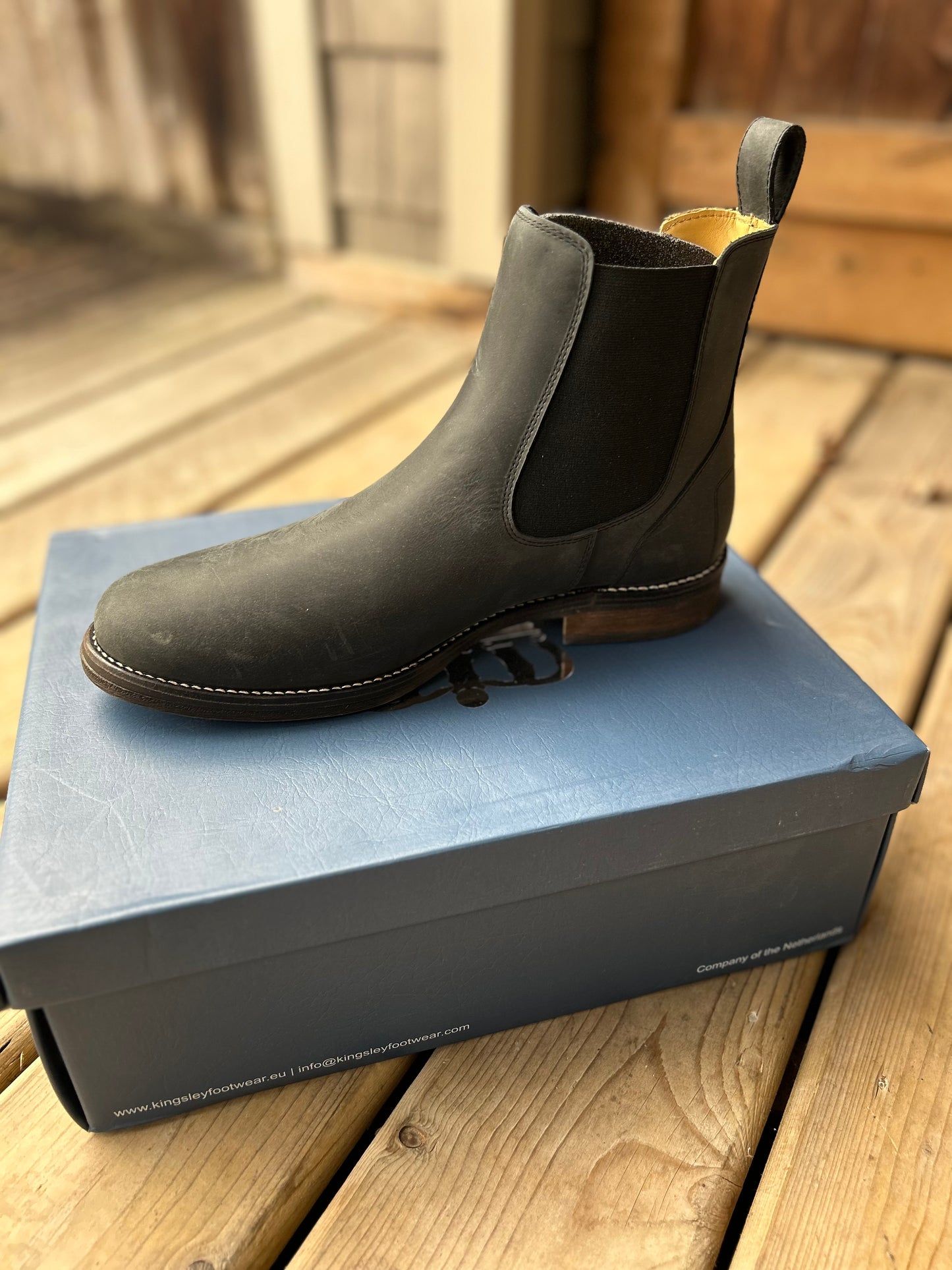 Size 43 Kingsley Amsterdam black. New