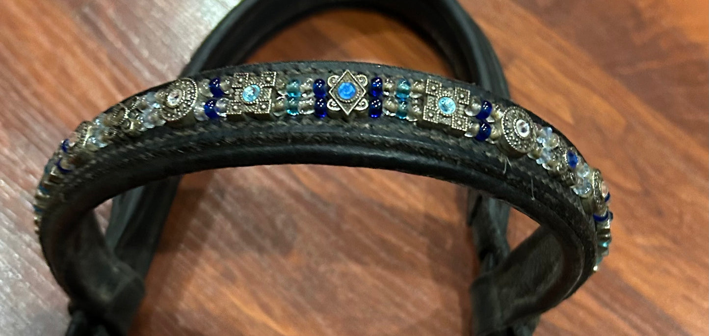 J. Barklay & Sons full size black bridle. Browband has been changed. Cheek pieces have been shortened