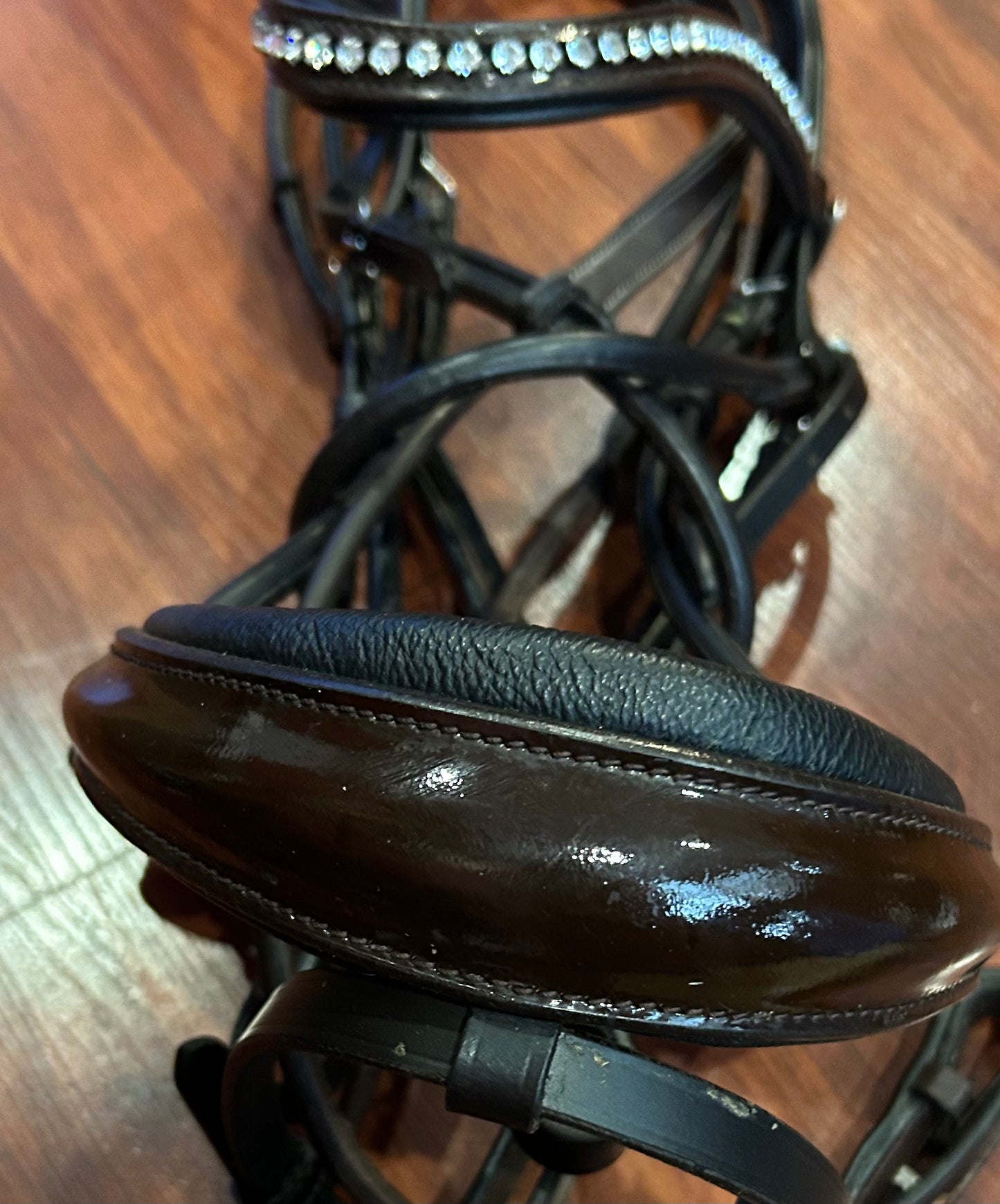 Solo Brown snaffle bridle full size with reins