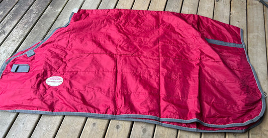 75” Weatherbeeta liner 100g burgundy. As new.