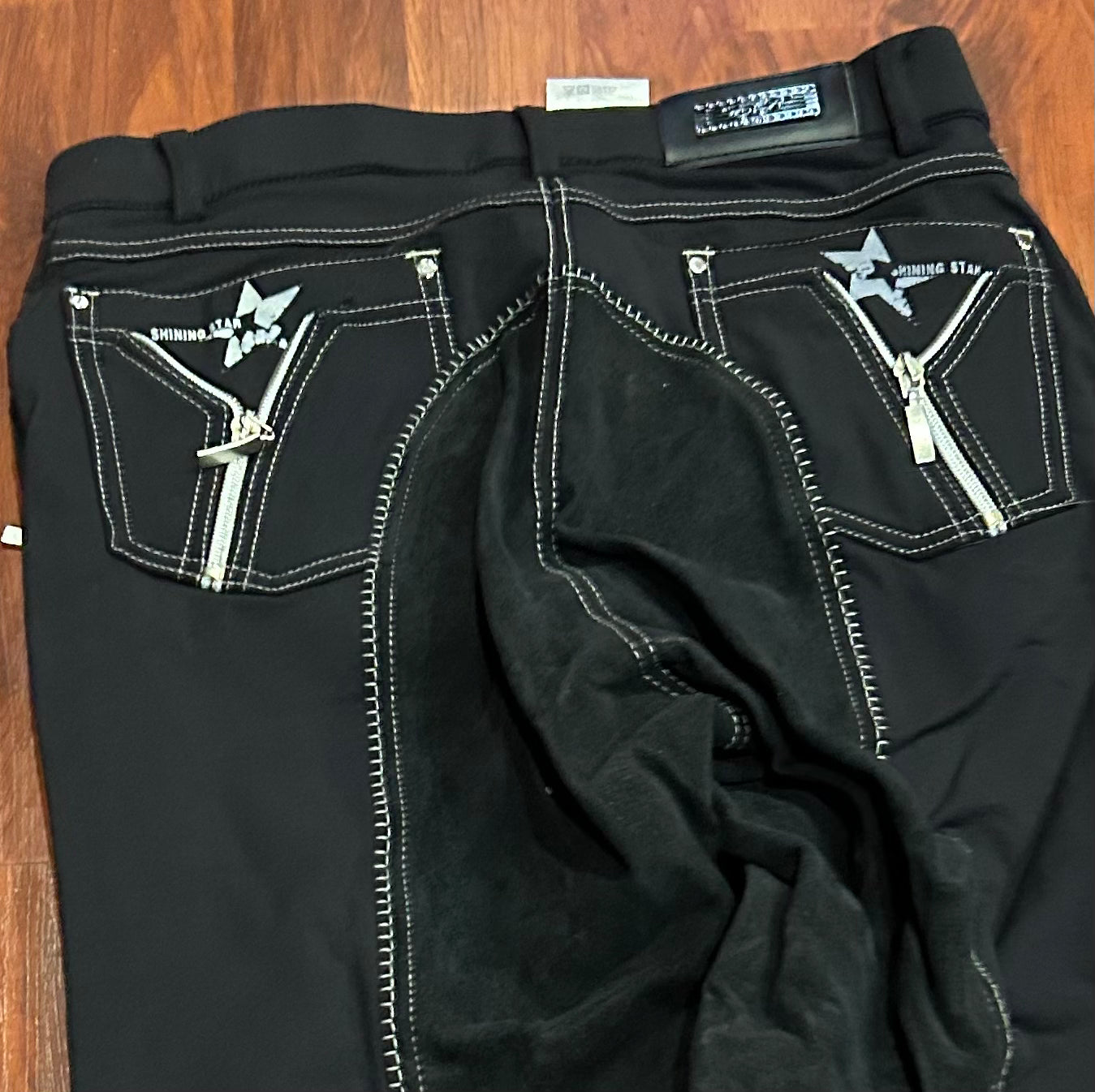 Shining star size 28 (measure 26”) black full seat breeches
