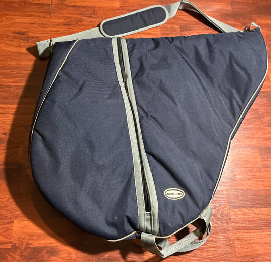 Shedrow saddle carrying bag