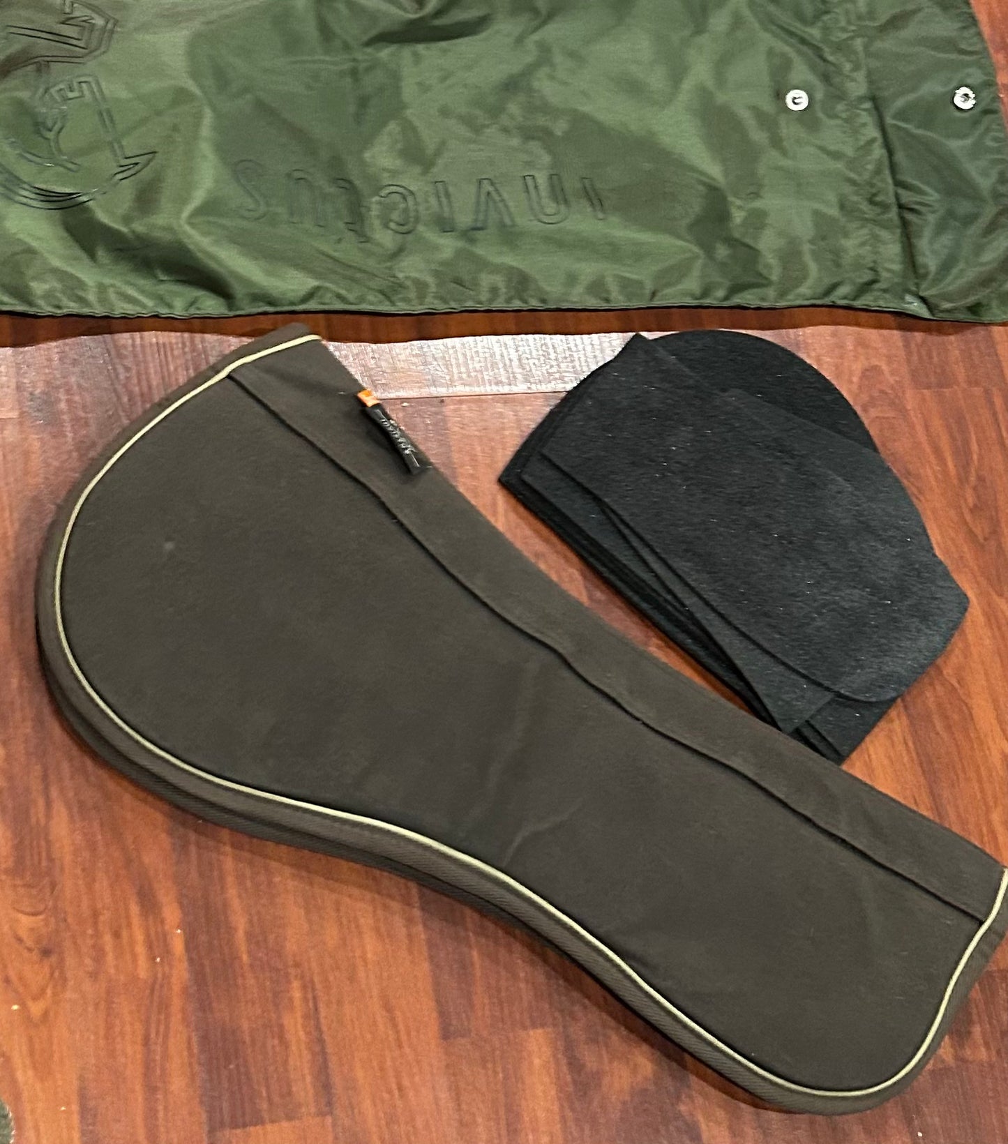 Invictus D30 pad with shims