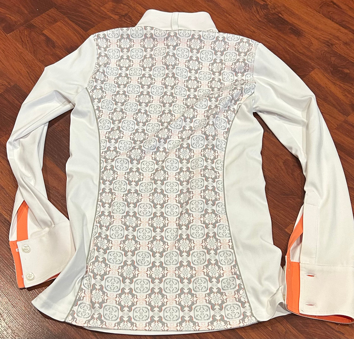 Arista small white/peach long sleeve show shirt. Some stains