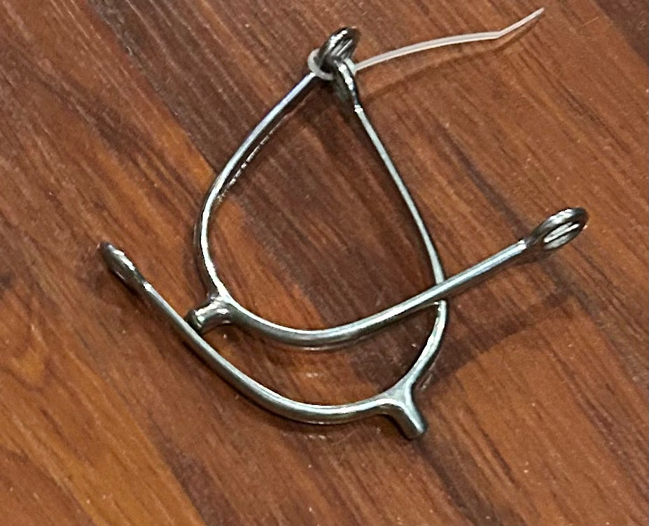 Nub spurs