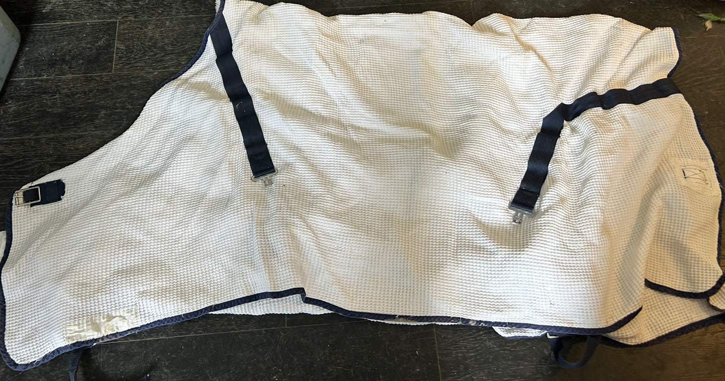 75” white waffle weave cooler