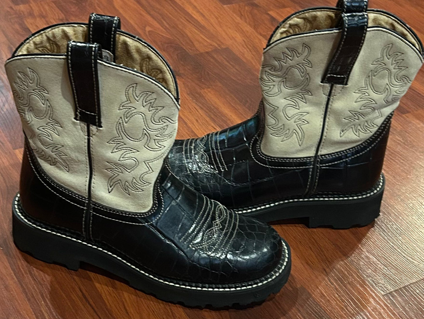 Ariat fat baby boots size 10. Cream suede and blank crocs pattern. Excellent condition
