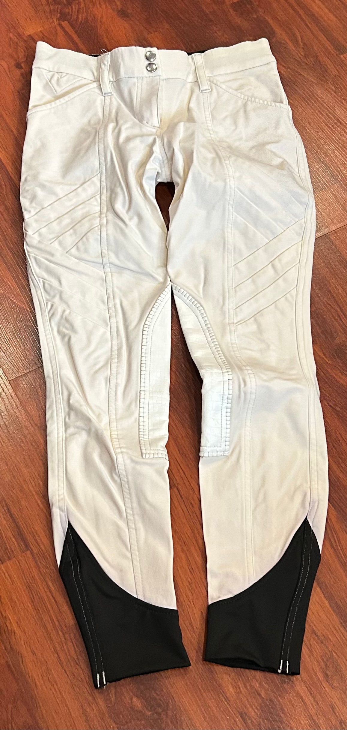Gho Dho size 26 white knee patch breeches
