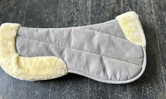 Shedrow full synthetic suede sheepskin half pad