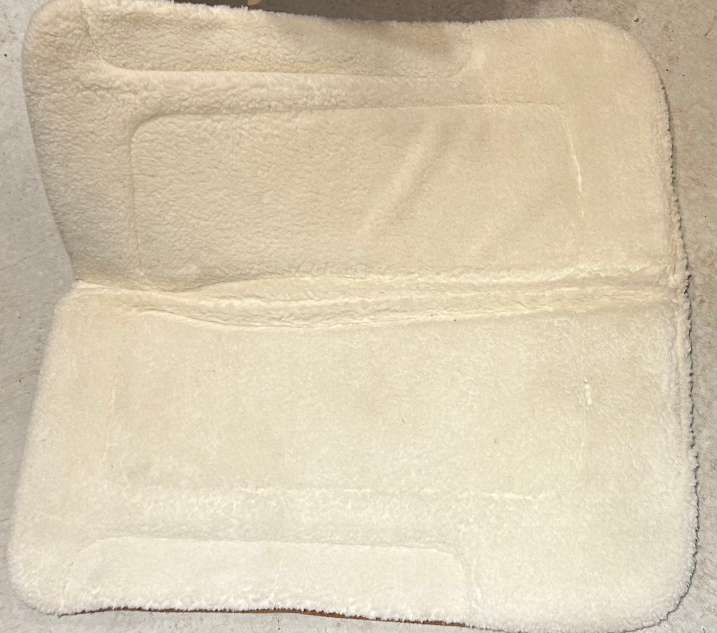 Weaver 30x30” western pad black new