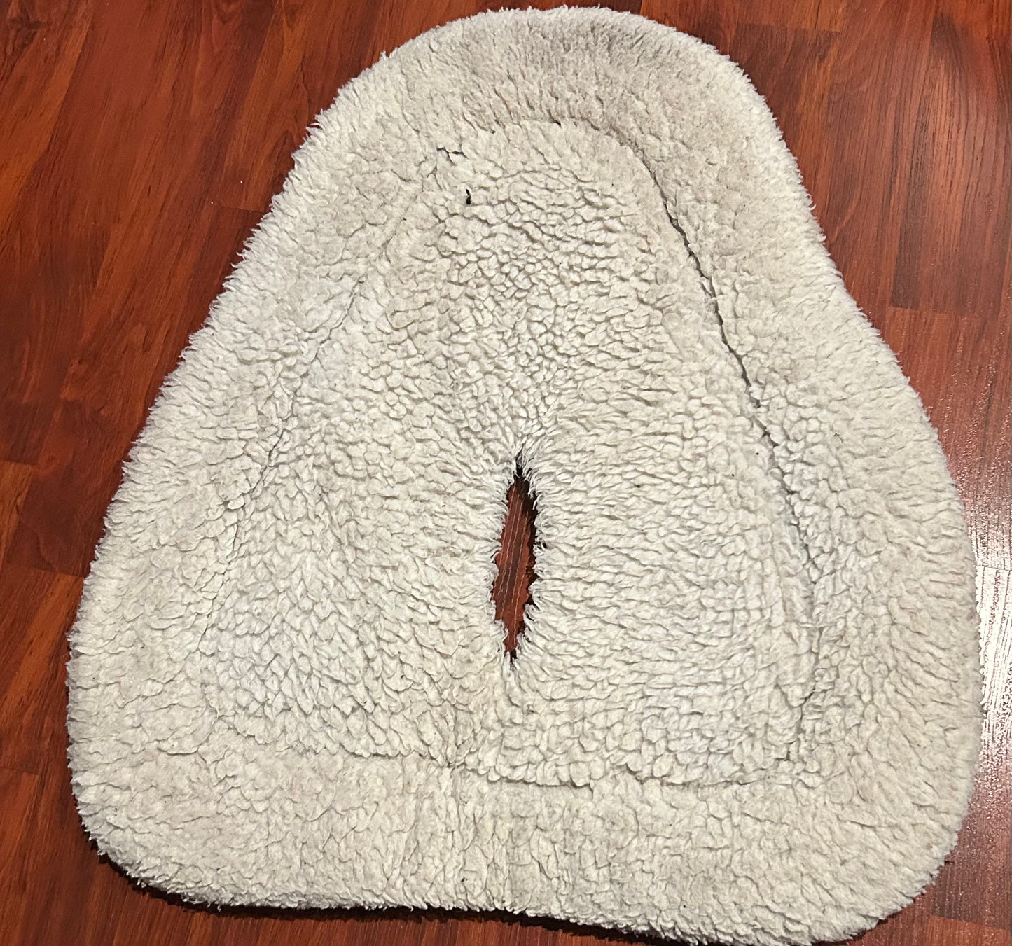 Fleece cut out half pad very worn