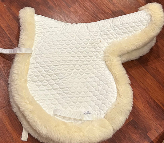 NuuMed's HiWither Original Wool Numnah large. In as new condition