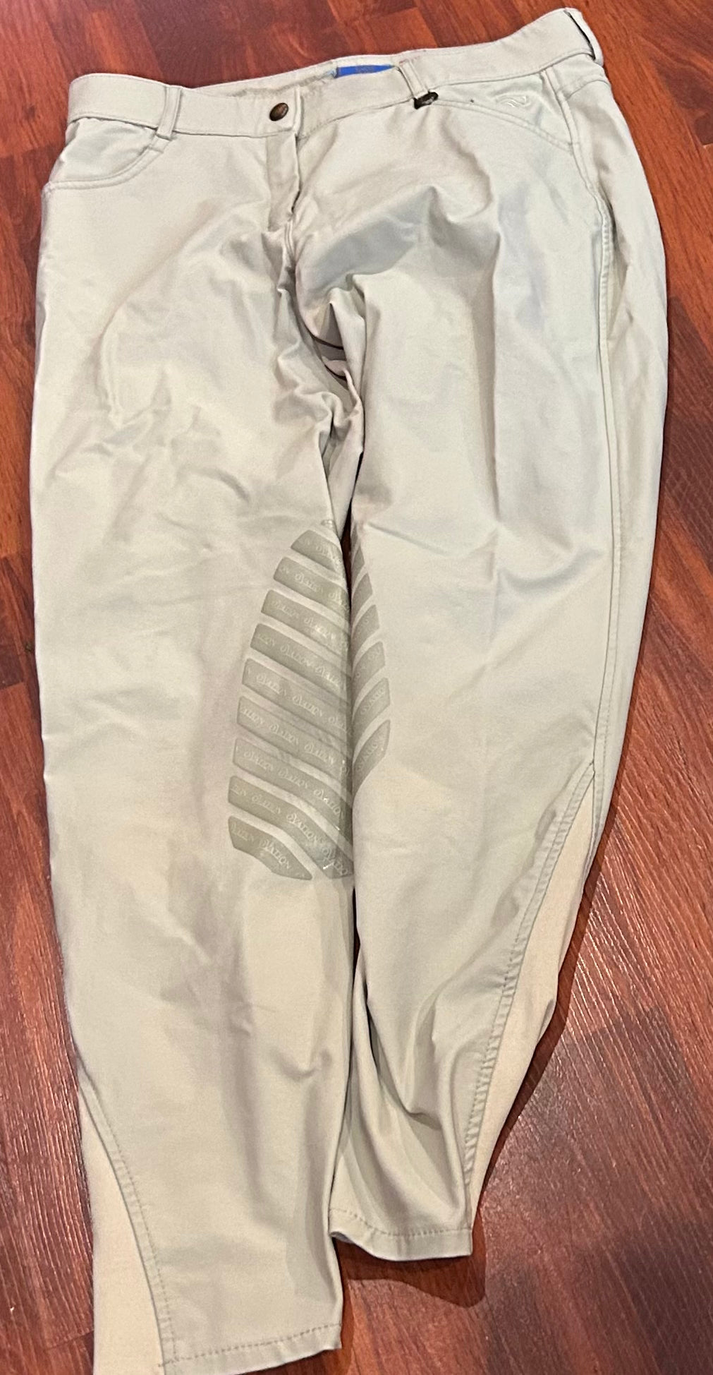 Ovation aqua X size 28R ran knee patch breeches