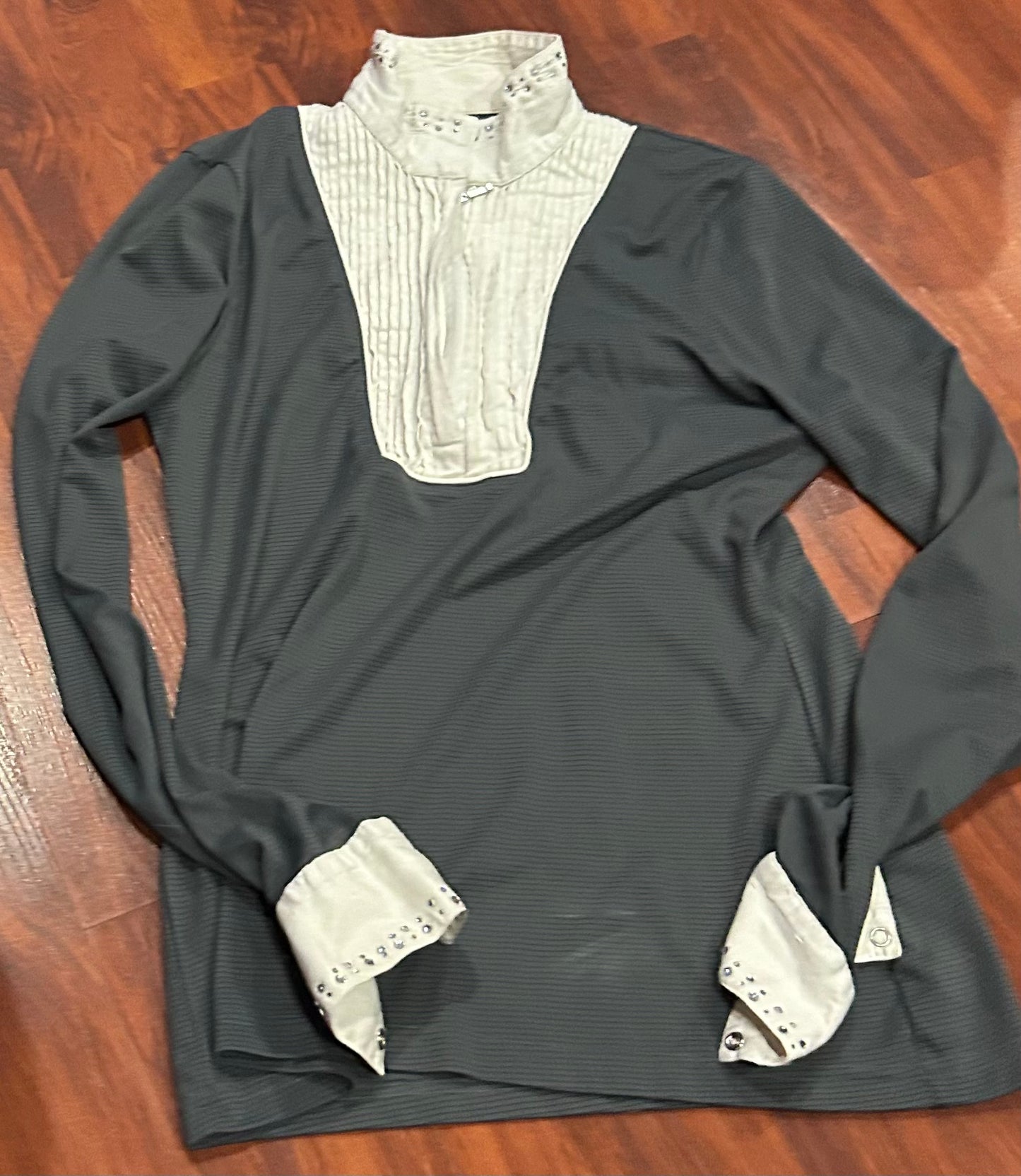 Medium grey/white/bling long sleeve show shirt