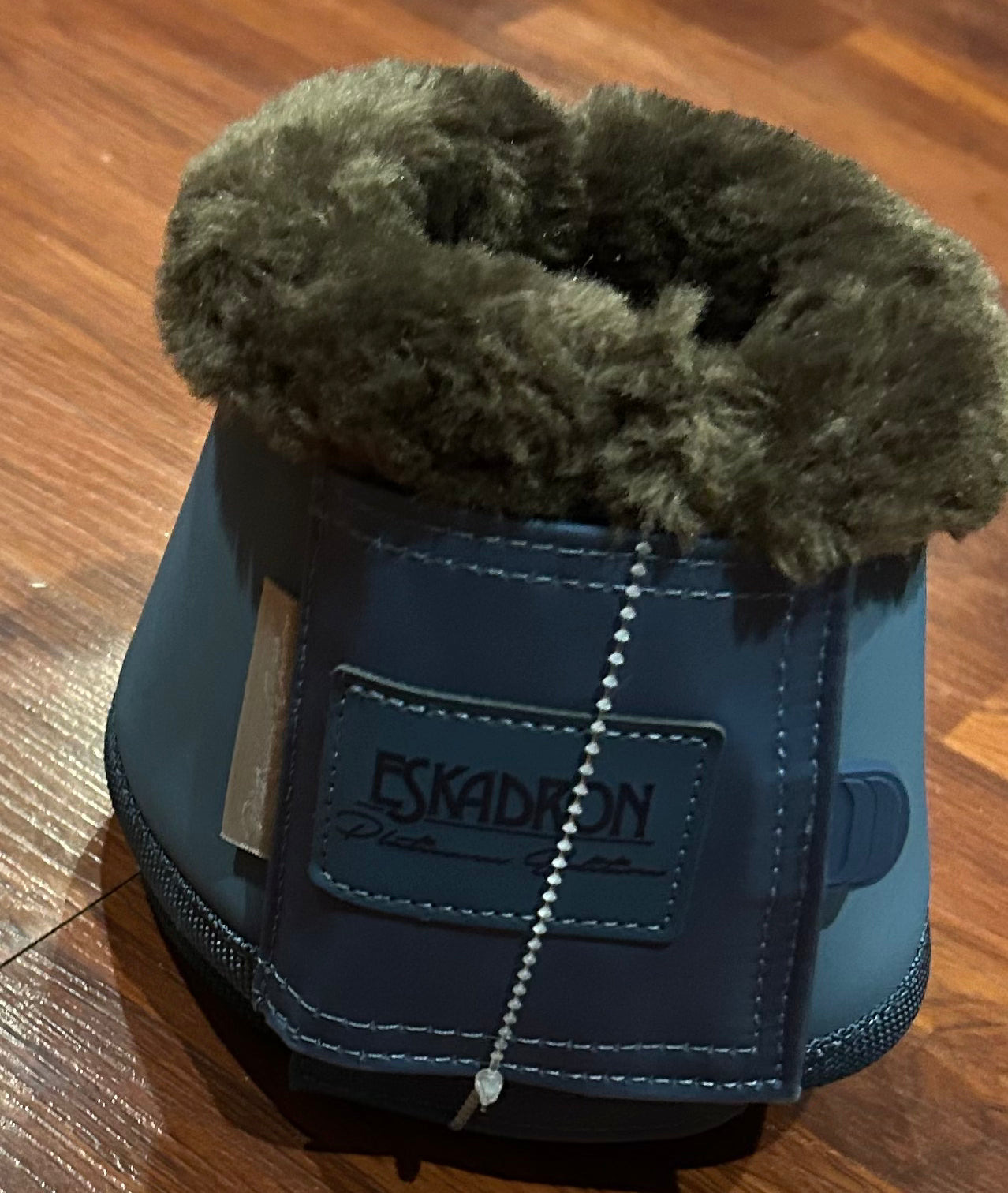 Eskadron platinum edition medium blue with brown fleece bell boots