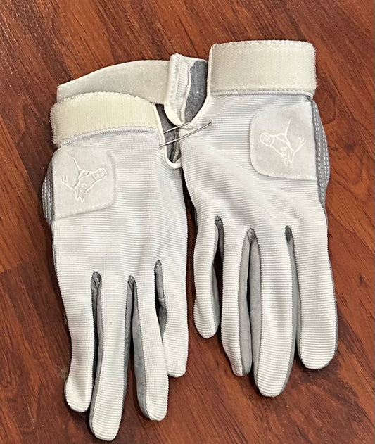 White gloves men’s XS or ladies 7. Very sticky palms.