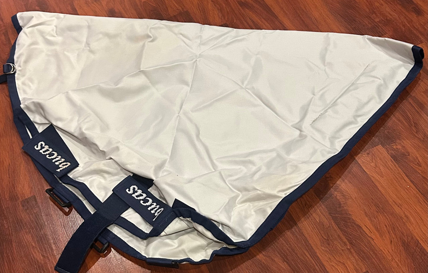 Large bucas sun shower combi neck. Brand new no tags