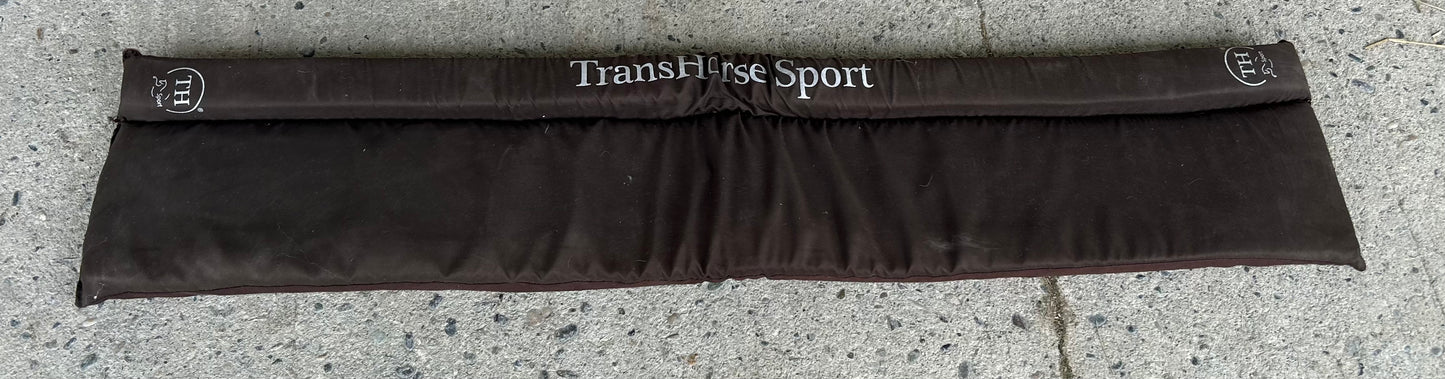 Trans horse sport surcingle and padding