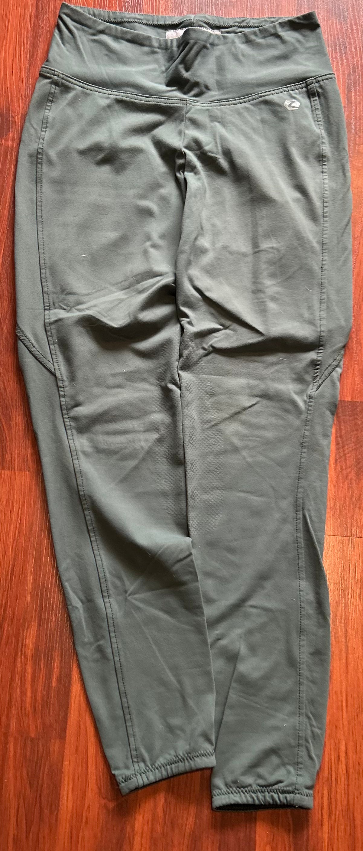 Horze 26” pull on knee patch green breeches