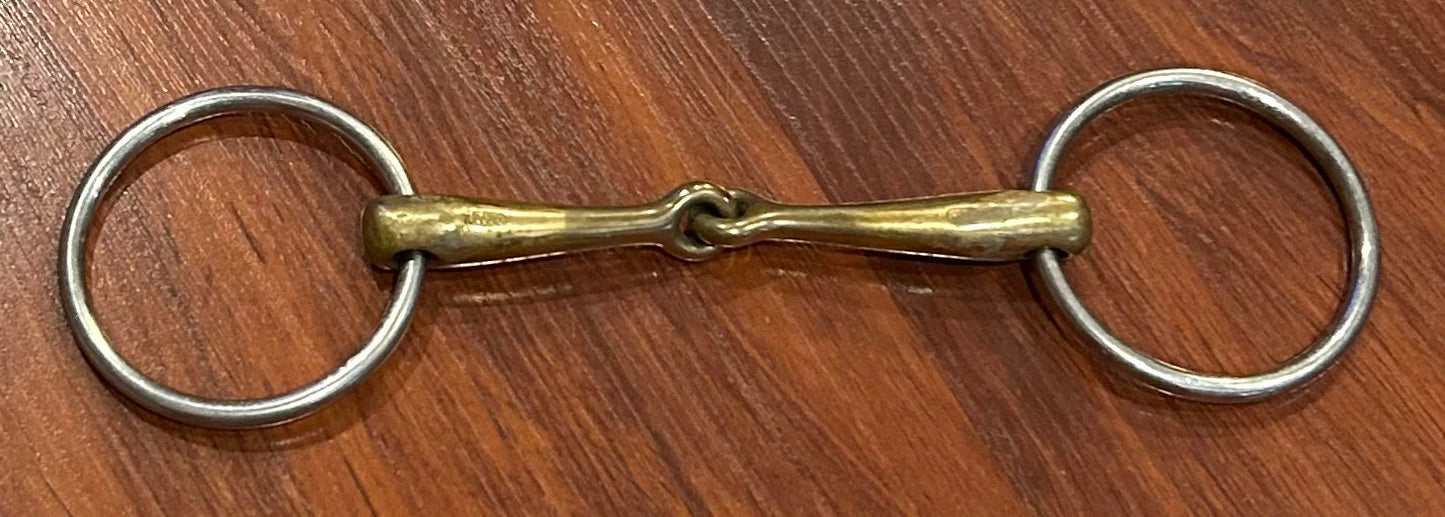 5.5” KK Uktra snaffle bit. Discoloured