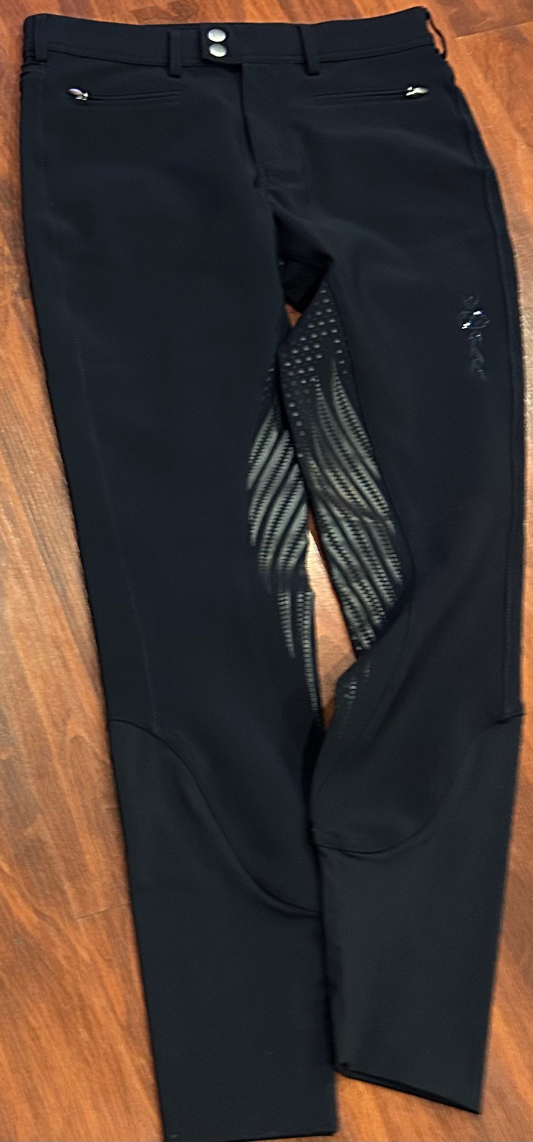 Samshield size 26 (EU 36) navy full seat breeches. As new.