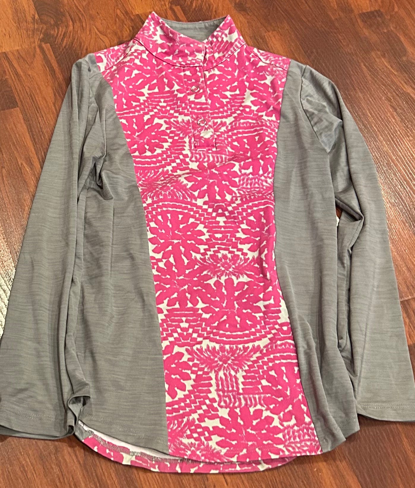 EQ elliena small (youth 8) pink/ grey shirt