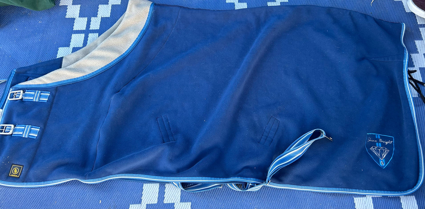 BR Shine bright fleece cooler large
