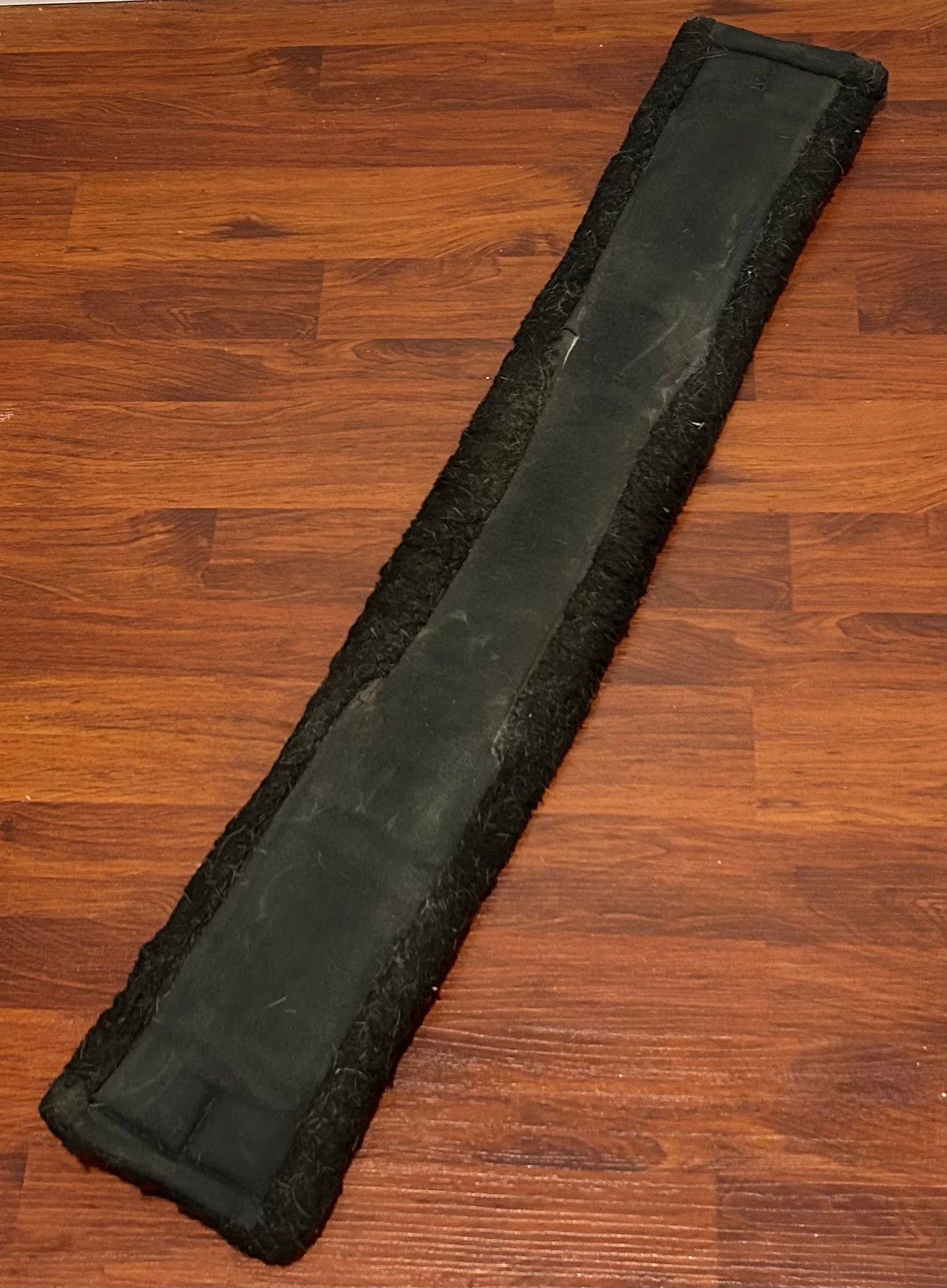 Lettia 28” cool max dressage girth