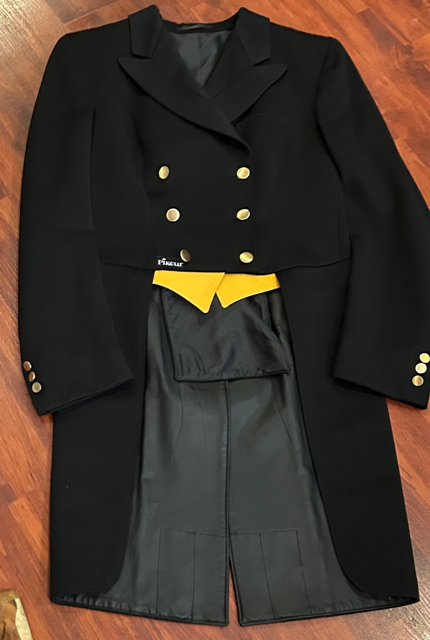 Pikeur wool black tail coat size 10 (38). weighted tails.