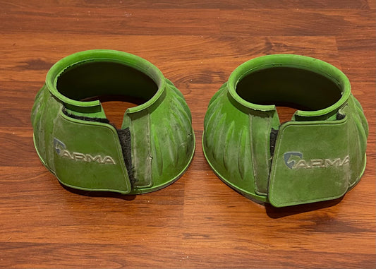 Arma Medium bell boots green