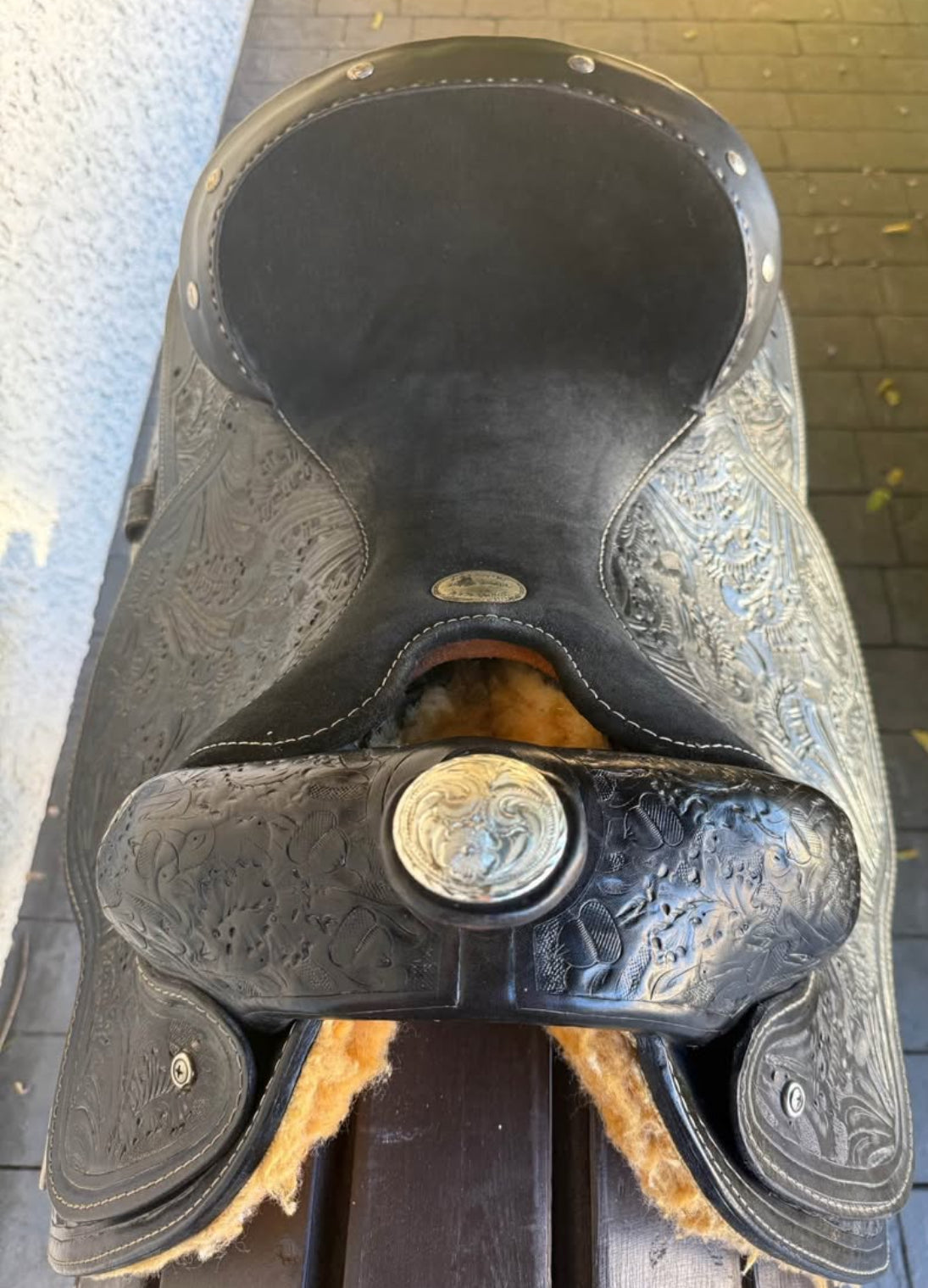 16” showman western saddle