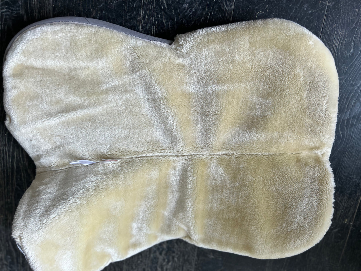 Shedrow full synthetic suede sheepskin half pad