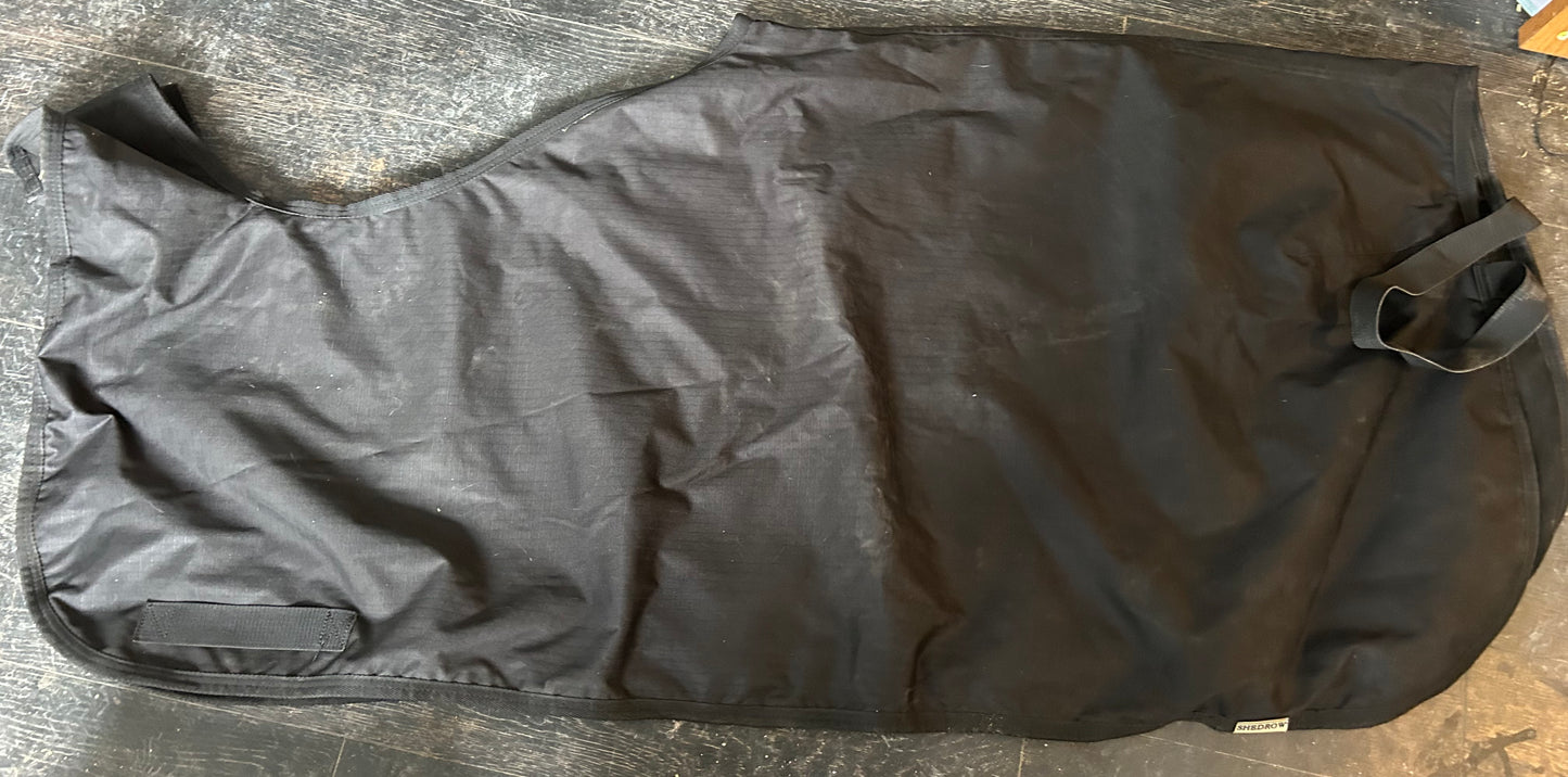 Shedrow XL waterproof quarter sheet